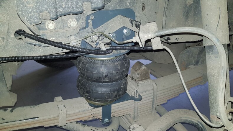Пневмоподвеска Mitsubishi Canter Euro 5 (18-), передняя ось, Aride